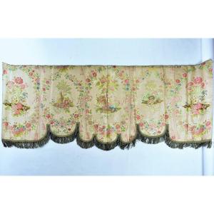 Lambrequin In Silk Lampas By Philippe De Lassalle - Manufacture Lyonnaise 18th Or 19th Centuries