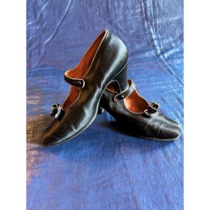 Pair Of Pumps Said Charles IX In Black Satin - France Circa 1920-1930
