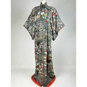 Kosode In Painted, Printed And Gold Embroidered Silk Crepe - Japan Edo Period 18th 19th Century