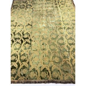 Late Renaissance Cut Velvet Table Cloth - Italy Late 16th, Early 17th Century