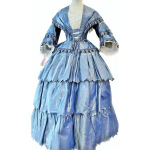 Day Dress With Large Crinoline In Changing Taffeta - France Circa 1855.