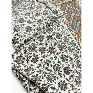 Kalamkari Thousand Flowers In Glazed Chintz - Kadjar Persia - Early 20th Century