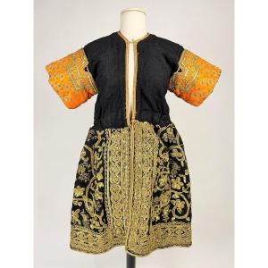 Ceremonial Wool Dress Embroidered With Gold - Tunisia, Hammamet, Circa 1950