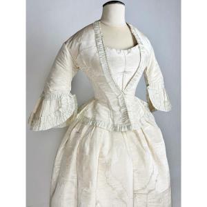 Ceremonial Dress In Moiré Silk Faille, Early Victorian Period - England, C. 1840