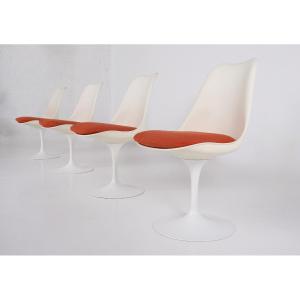 Tulip Chairs By Eero Saarinen For Knoll