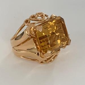 2316 – Citrine Yellow Gold Ring