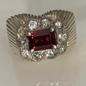 2412 – Ring Gold Silver Garnet Diamonds Years 40