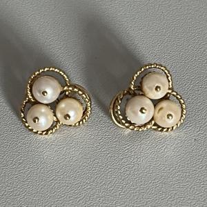 3729 – Yellow Gold Pearl Diamond Earrings