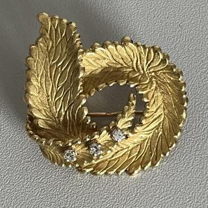 3916– Sixties Foliage Brooch Yellow Gold Diamonds