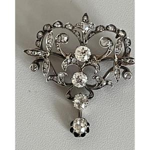 4138– Antique Volute Brooch White Gold Diamonds 1.80 Ct