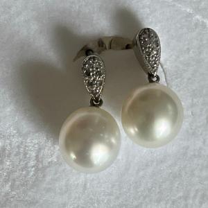 4505- White Gold Pearl Diamond Earrings