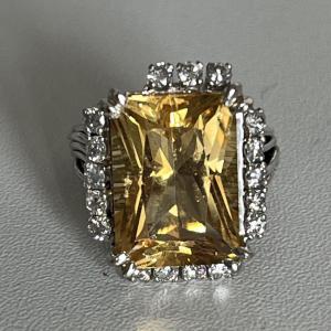 4767- Citrine Gray Gold Thread Diamond Ring