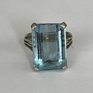4442- Aquamarine 14.00 Ct White Gold Ring