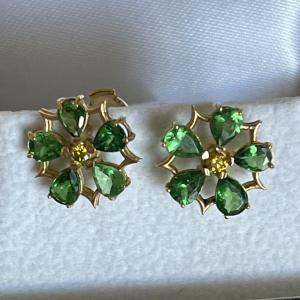 5524- Yellow Gold Earrings Yellow Diamonds Garnets Tsavorite