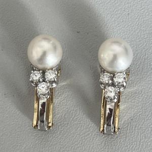 5812- Yellow Gold Pearl Diamond Earrings