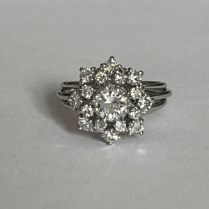 5889- Marguerite Ring In White Gold With Diamonds (0.90 Ct In The Center)