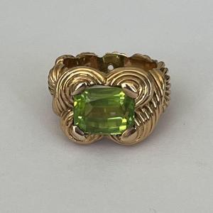 6036- Yellow Gold Peridot Ring