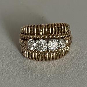 6049- Yellow Gold Twisted Diamond Band Ring