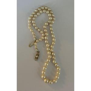 6057- Falling Pearl Necklace Yellow Gold Clasp