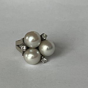 6234- White Gold Ring With Pearls And Diamonds, 1950s