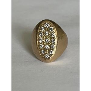4459- Yellow Gold Signet Ring With Diamonds