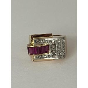 6566- Tank Ring Yellow Gold Diamonds Red Stones
