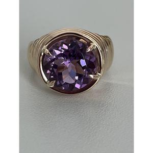6585- 6 Ct Amethyst Godronné Yellow Gold Ring