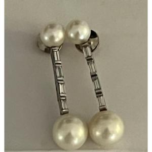6752- White Gold Pearl And Diamond Drop Earrings