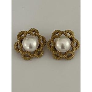 6621- Bellin Hammered Yellow Gold Earrings With Mabé Pearls