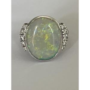 6681 - White Gold Opal Diamond Ring