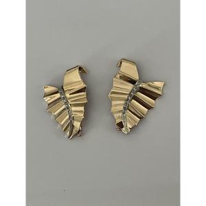 6725 - Rose Gold And Diamond Leaf Brooches, 1940s-1950s