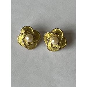 7281 - Vintage Yellow Gold Akoya Pearl Earrings