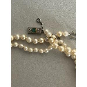 288 - Akoya Pearl Necklace, 2 Rows, White Gold Clasp, Emerald And Diamonds