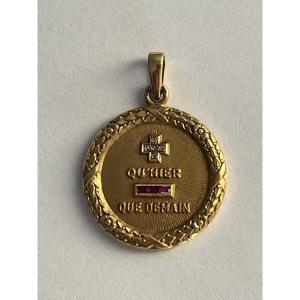 7274 - Yellow Gold Love Medal Pendant