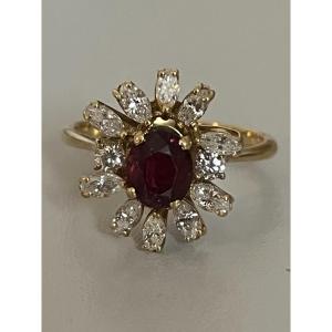 7180 - Yellow Gold Flower Ring With 1.20 Ct Ruby And Diamonds