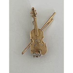 6857 - Violin Brooch Yellow Gold Diamonds