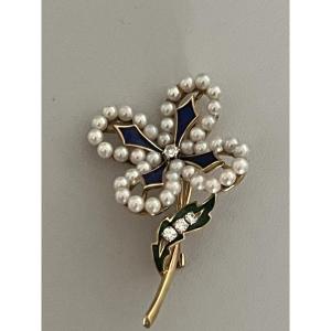 7142 - Yellow Gold Clover Brooch Akoya Beads Diamonds