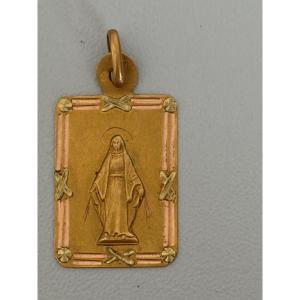 7613c- Yellow Gold Religious Medal