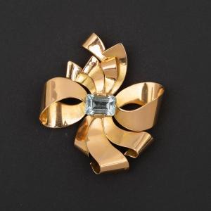5695- Yellow Gold Aquamarine Vintage Knot Pendant