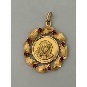 7647 - Yellow Gold Ruby Religious Pendant
