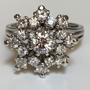 3186 – White Gold Platinum Diamond Flower Ring