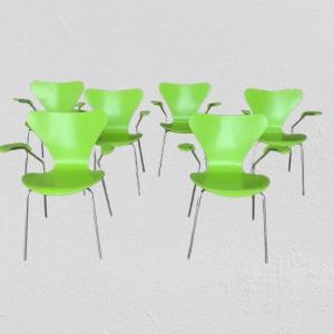Series 7 3207 Chairs By Arne Jacobsen For Fritz Hansen 