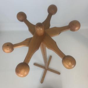“les Arcs Miribel” Coat Rack By Charlotte Perriand 