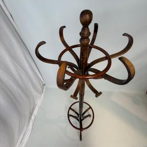 Thonet-style Bentwood Coat Rack "parrot"  