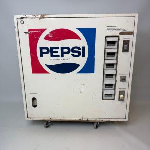 Pepsi Cola Vending Machine 