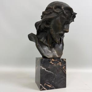 Bust Of Christ By Ricardo Aurili
