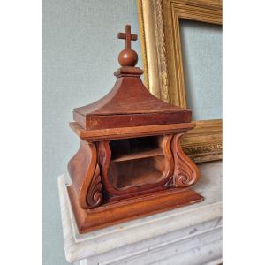 Walnut Reliquary Chase 