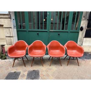 Set Of 4 Fiberglass Armchairs - Charles & Ray Eames, Herman Miller