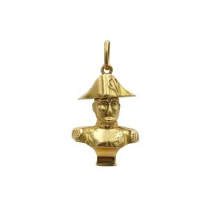 750 Yellow Gold Napoleon Charm/pendant