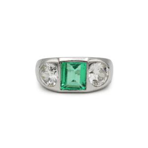 Art Deco Ring In Platinum, Emerald And Old-cut Diamonds